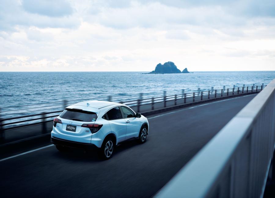  Honda Vezel Hybrid RS 2018 года  (JP) (фото 3 из 11)